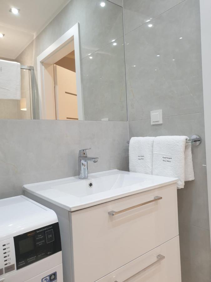 Sea View Apartment *